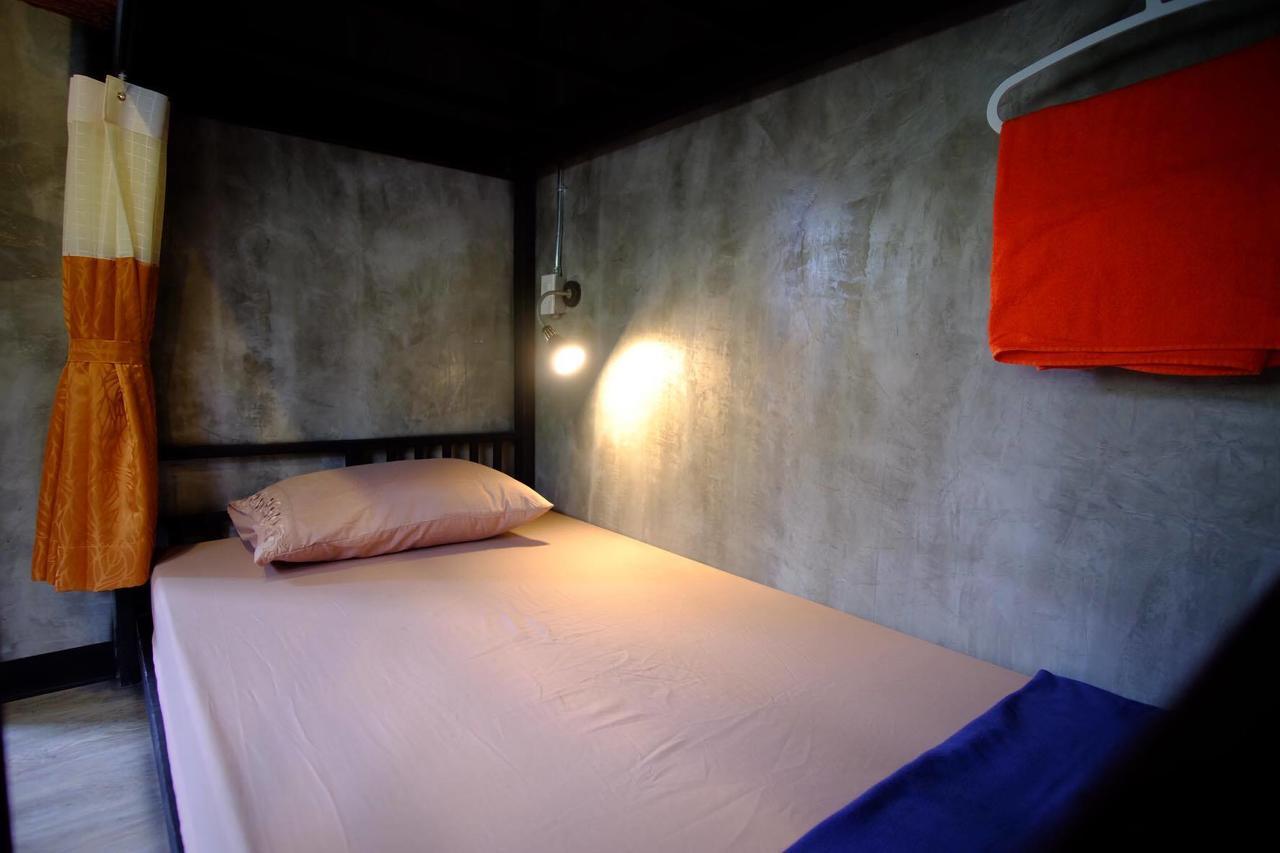 Nap Corner hostel Phitsanulok Buitenkant foto