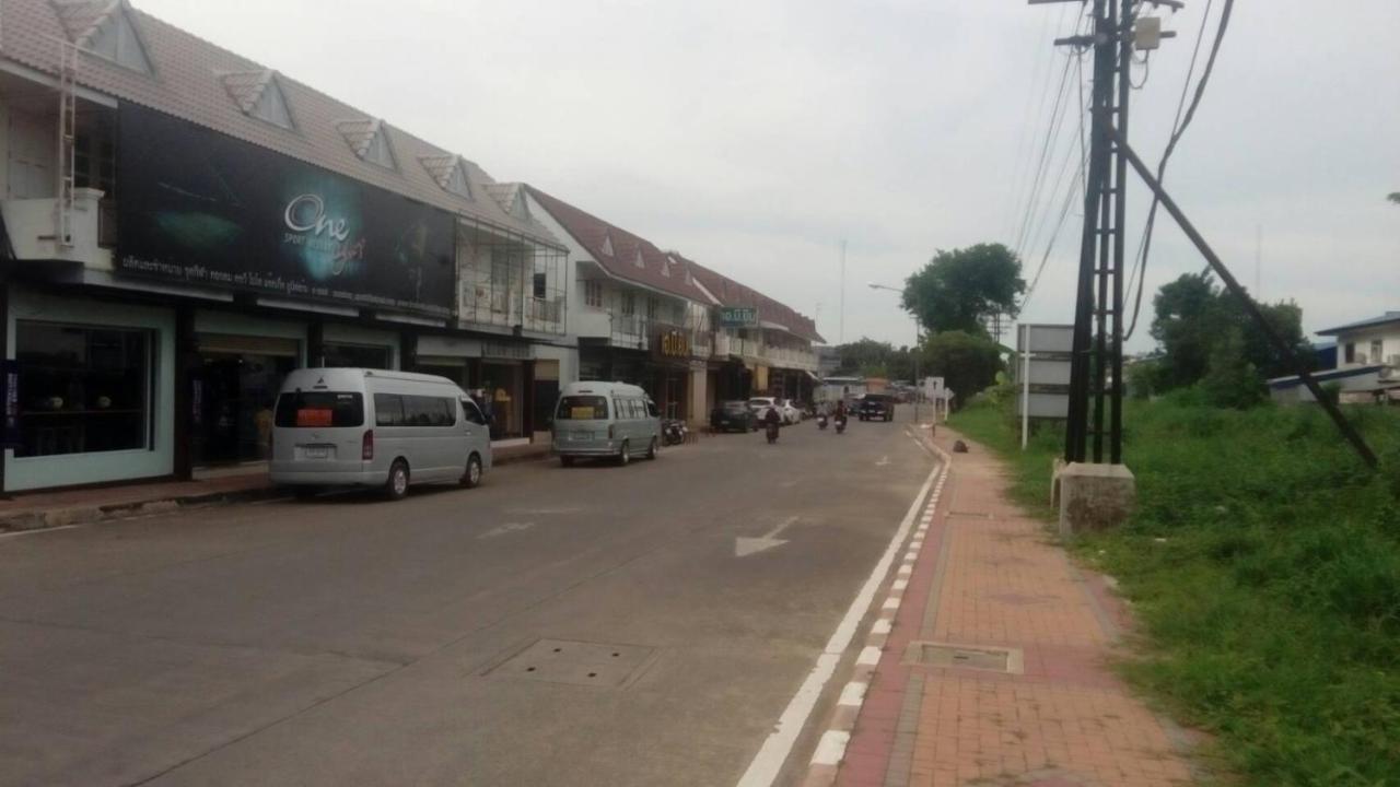 Nap Corner hostel Phitsanulok Buitenkant foto